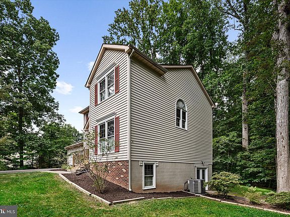 3rd image of 10914 Cedar Post Ln