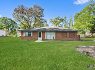 9863 Springfield Rd, Denham Springs, LA 70706