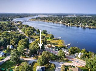 1 Sullivan Ter, Barrington, RI 02806