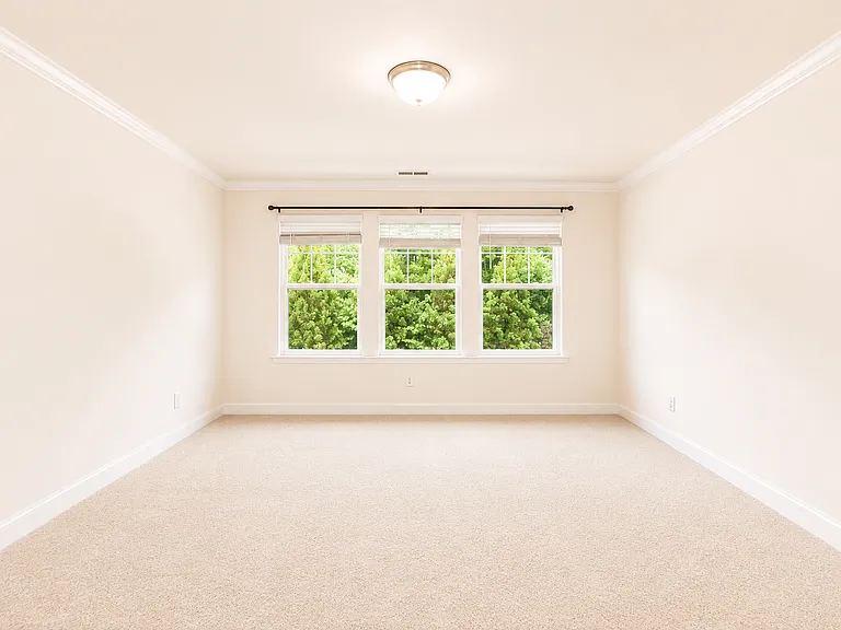1013 Brennan Green Ct — Photo 11