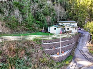 32266 Cedar Valley Rd, Gold Beach, OR 97444
