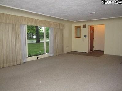 3rd image of 544 Oak Knoll Ave NE