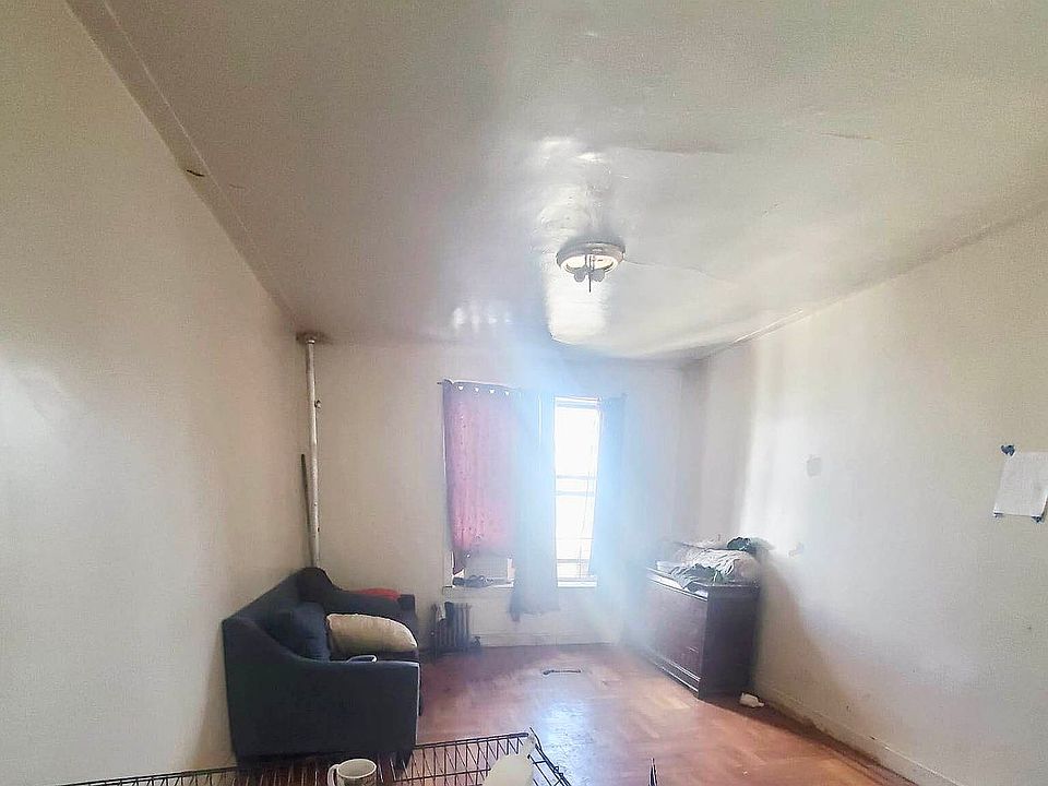 1st image of 993 Carroll St #44