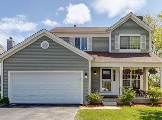 73 W Dahlia Ln, Round Lake Beach, IL