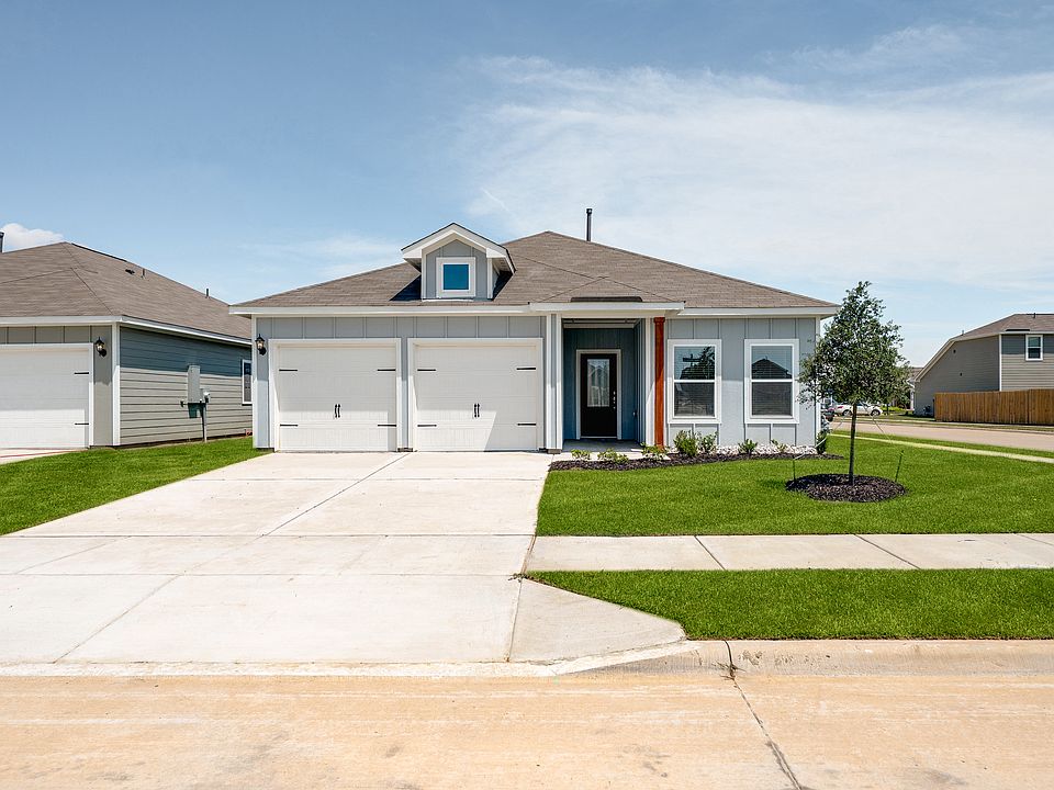 The Blanco is a beautiful one-story homes that has an attached two-car garage.