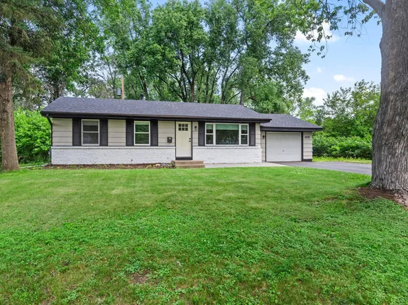 8209 Johnson Cir, Bloomington, MN 55437