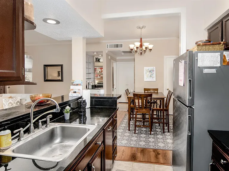 728 Bering Dr #K — Photo 5