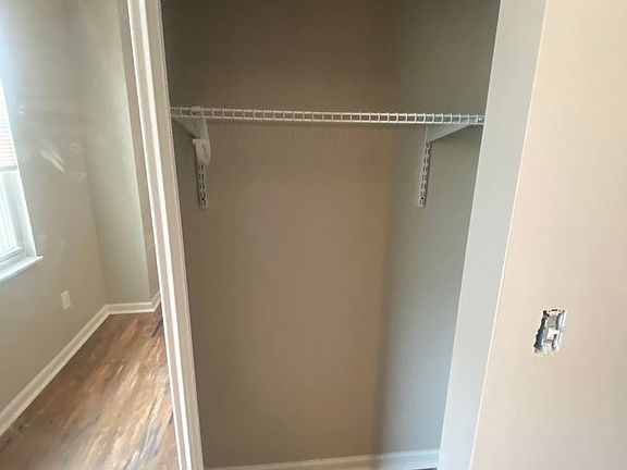 5th image of 430 Greenfield Ave #11440221