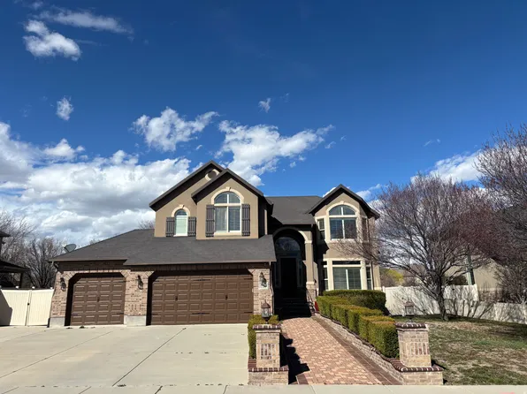 3042 W Chalk Creek Way, South Jordan, UT 84095