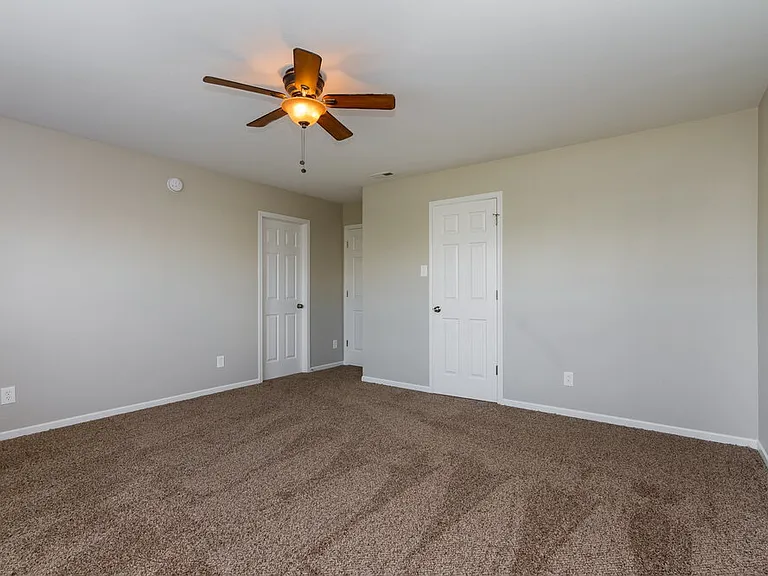 10714 Gathering Dr — Photo 9