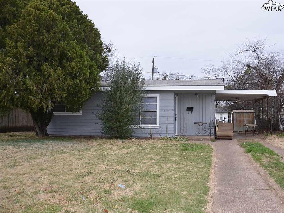 1st image of 2805 Featherston Ave