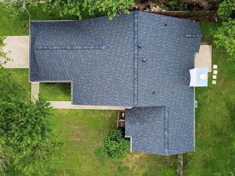 8447 Lake Crystal Dr — Photo 17