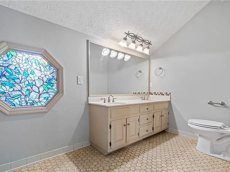4752 Forest Glen Ct NE — Photo 19