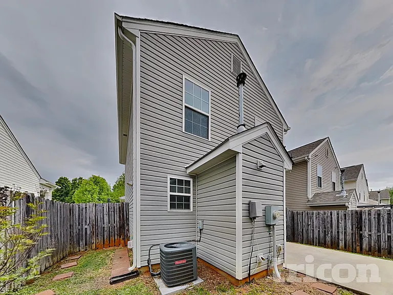 12437 Stumptown Rd — Photo 15