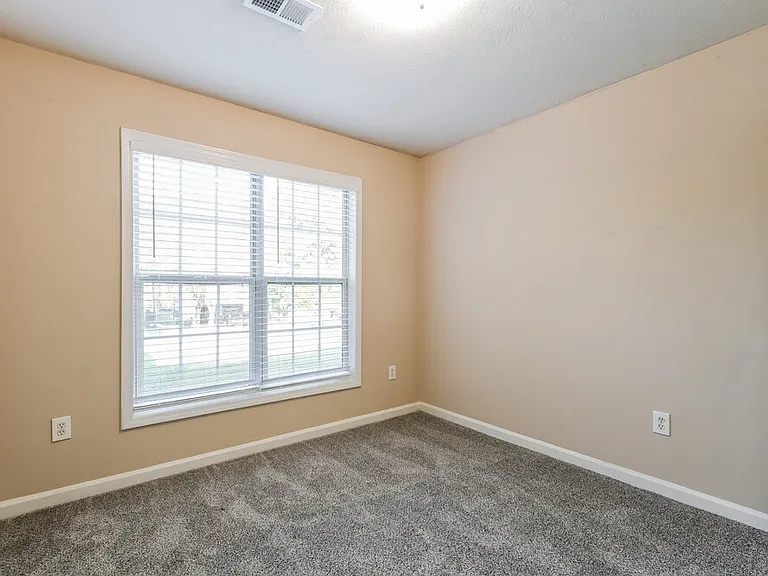 5400 Princeton Oaks Dr — Photo 13