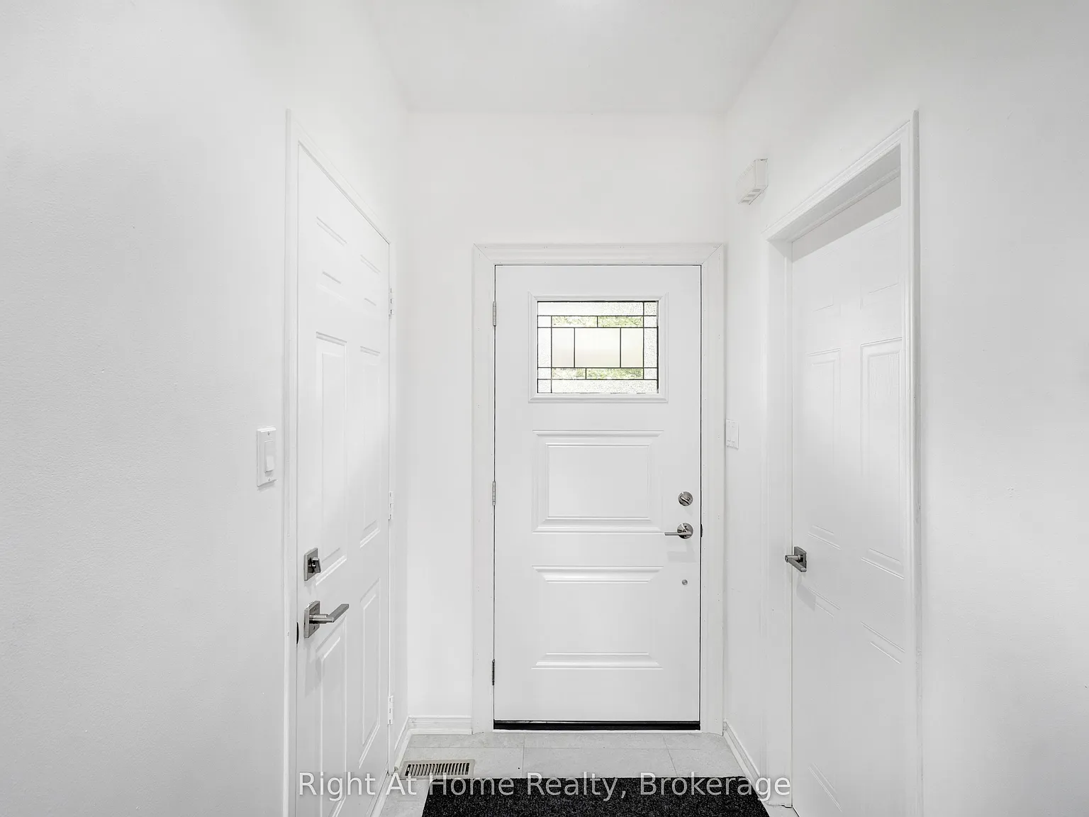 3 bed, $3,600 — Photo 4