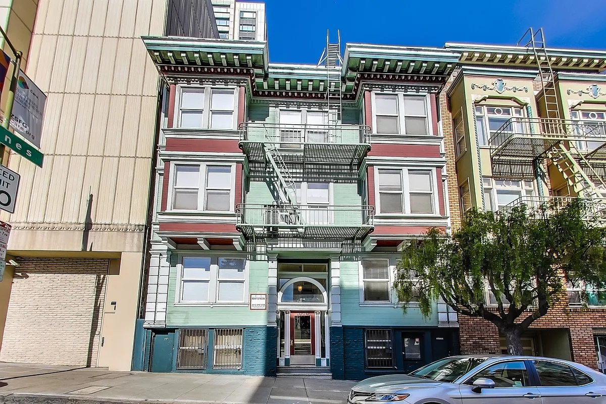 Building Photo - 1060 Pine