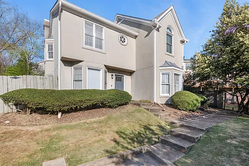 401 Defoors Lndg NW Photo 1