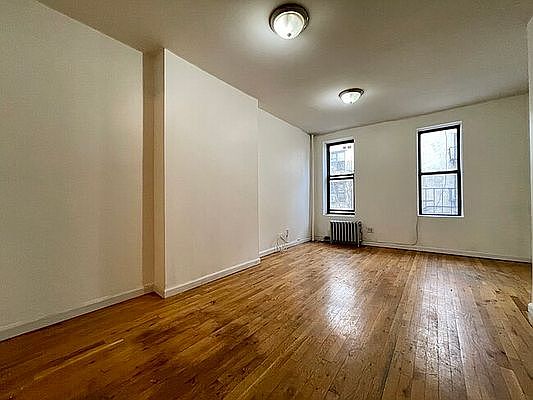 1st image of 239 E 116th St #3E