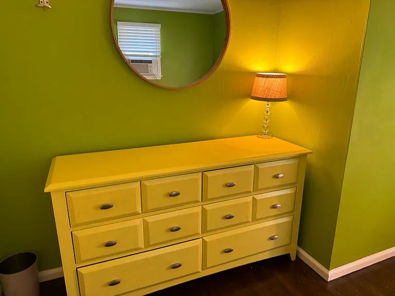 1st floor queen bedroom dresser