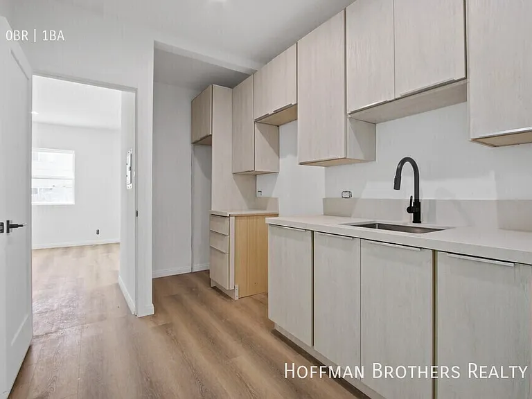 2694 James M Wood Blvd #7 — Photo 1