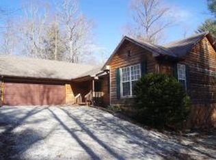 134 Round Hill Rd, Sapphire, NC 28774