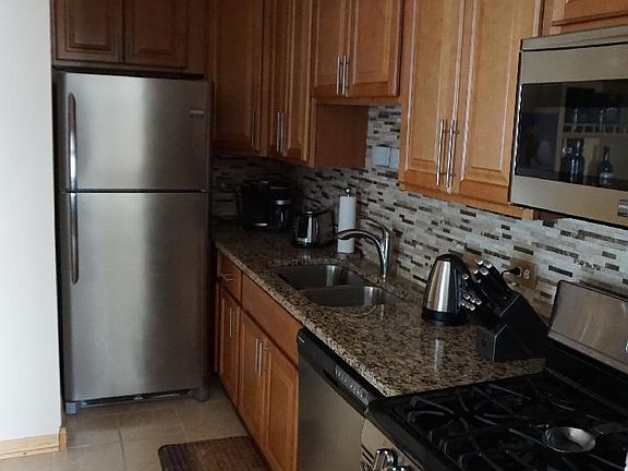 5th image of 5348 Waterbury Dr APT 1905
