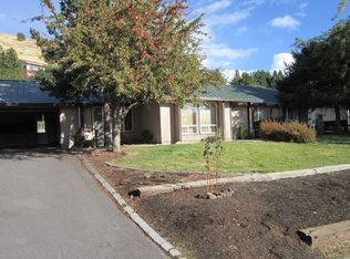 1927 Kimberly Dr, Klamath Falls, OR 97603