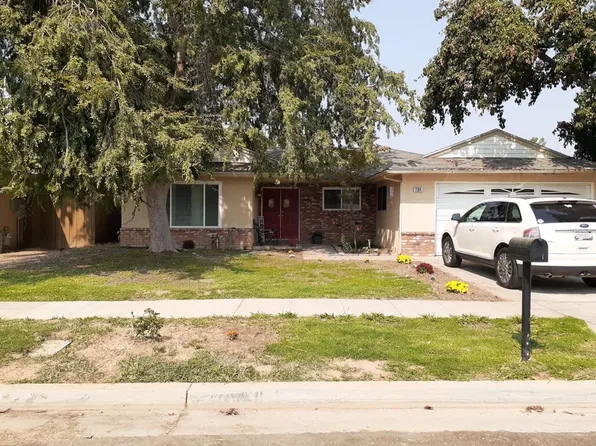 2304 E Los Altos Ave, Fresno, CA 93710