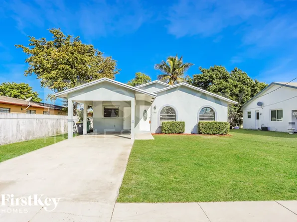 1301 NW 2nd St, Dania, FL 33004