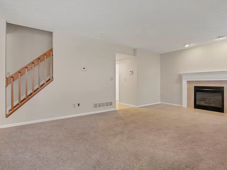 522 Farm Hill Ct — Photo 16