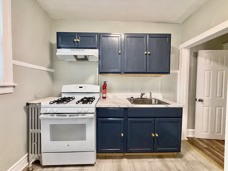 2121 Anchor St — Photo 13