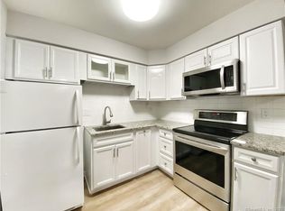 445 Hope St APT 21, Stamford, CT 06906