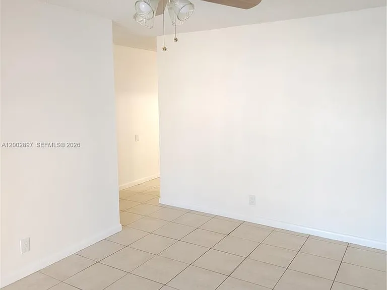 4505 Treehouse Ln #8H — Photo 4