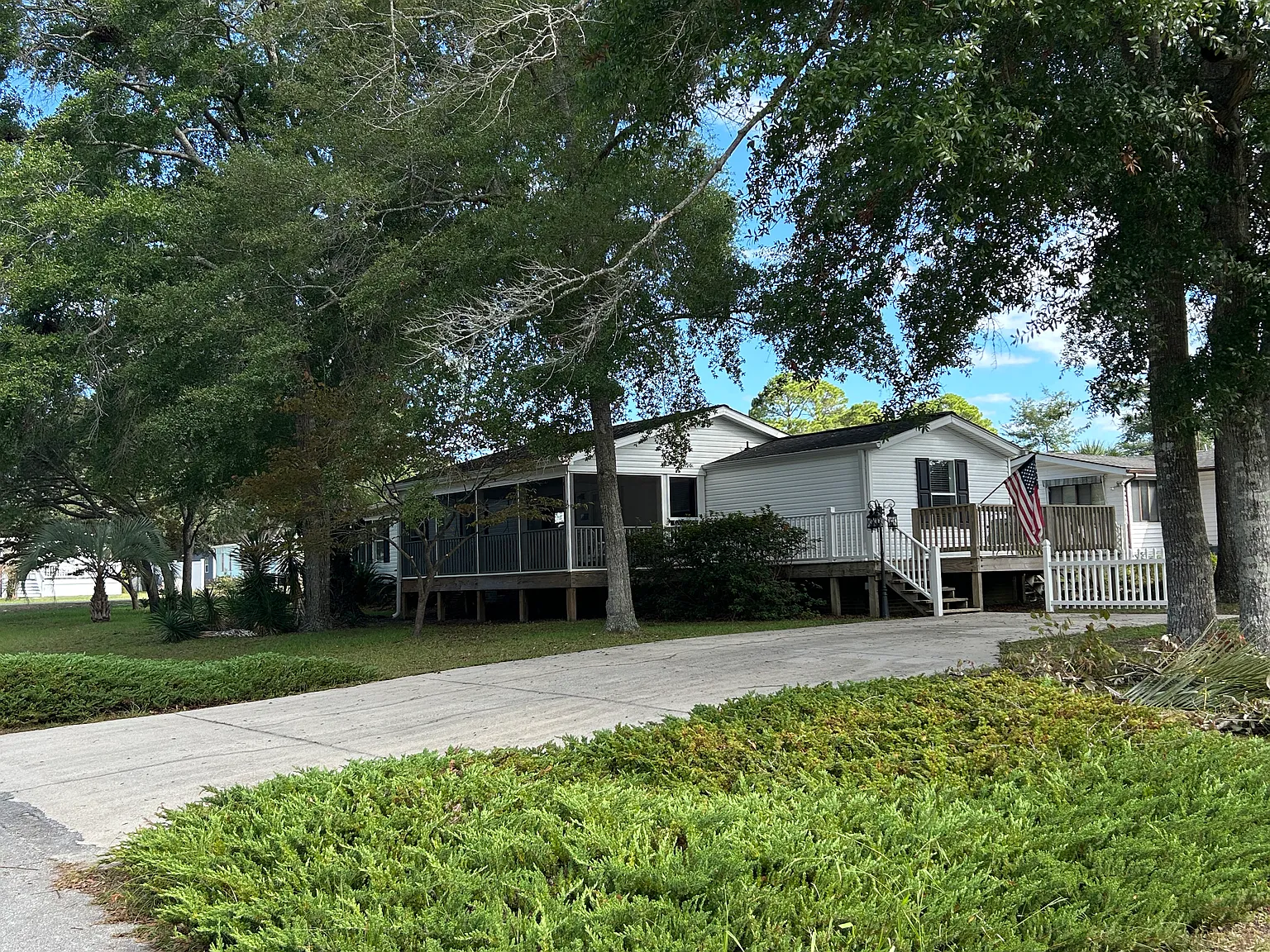 2 bed, 1064 sqft, $1,450 — Photo 1