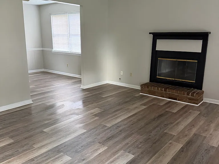 663 Windhaven Dr — Photo 29
