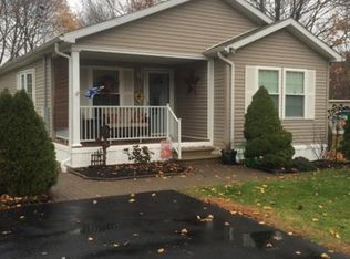 7 Country Club Trl, Killingworth, CT 06419