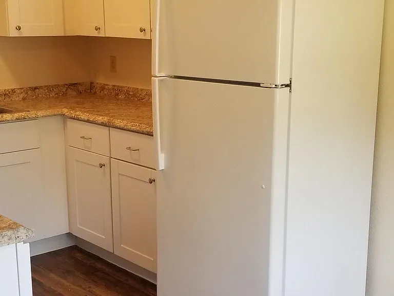 110 S Avenue M — Photo 21