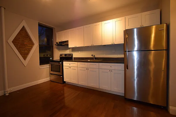 Rented by Carnegie Management Inc | media 28