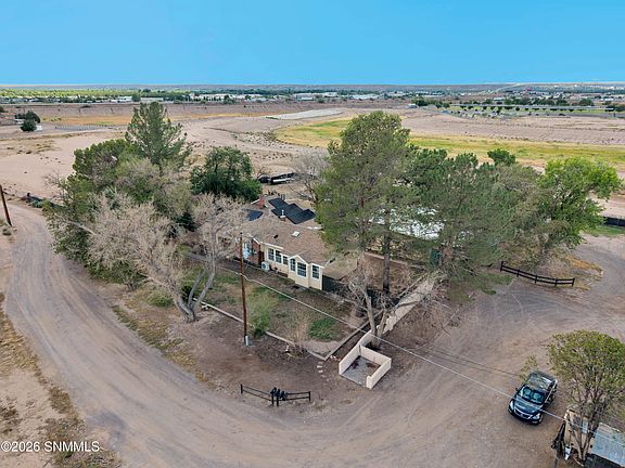2nd image of 1901 W Brown Rd