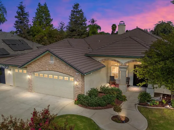 310 Coleshill St, Bakersfield, CA 93312