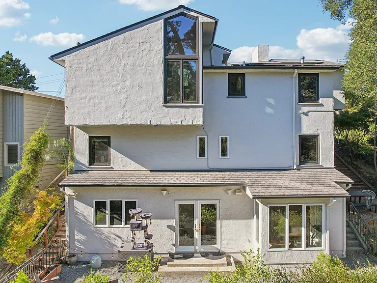 6048 Chelton Dr — Photo 52
