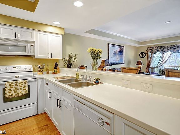3rd image of 1791 Four Mile Cove Pkwy Unit 625