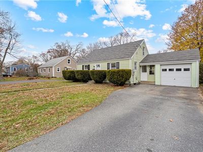 396 Elm St, Warwick, RI, 02888