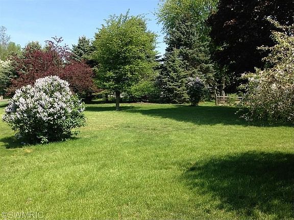 3rd image of 1855 Wildwood Dr