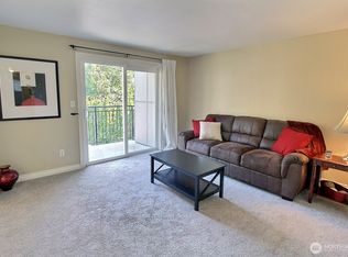 220 SW Clark St APT B303, Issaquah, WA