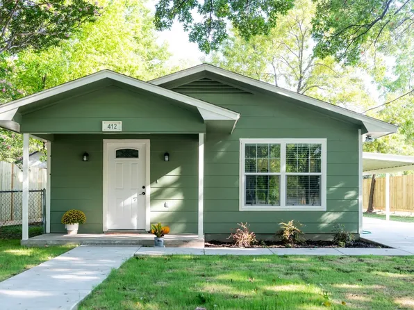 412 W 8th St, Bonham, TX 75418