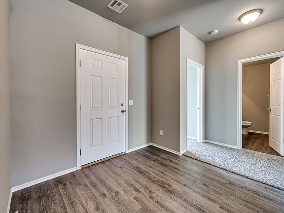 3rd image of 9637 Evie Dr