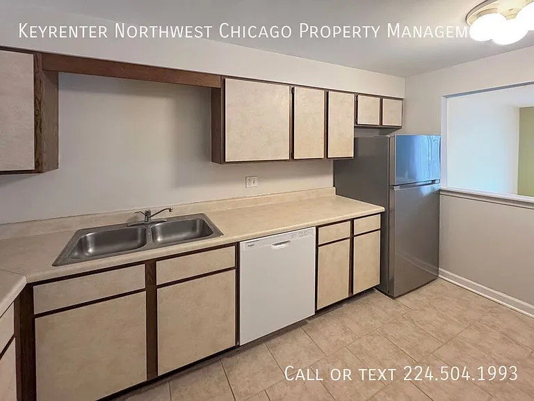33561 N Royal Oak Ln #209 — Photo 4