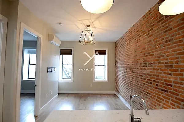 Rented by Yaffa Realty LLC | media 18